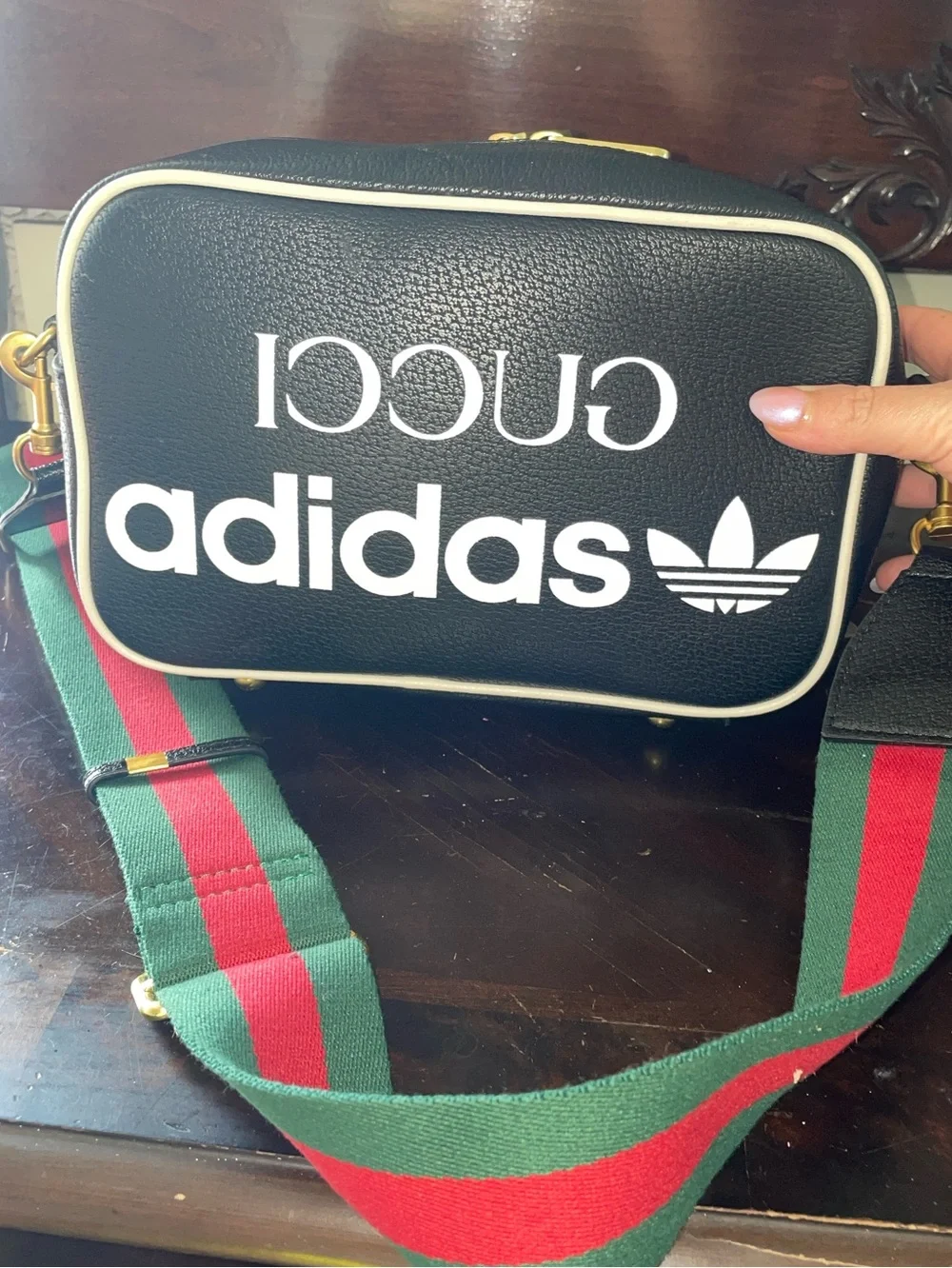 Adidas X gucci venture small shoulder bag with red and green strap unisex